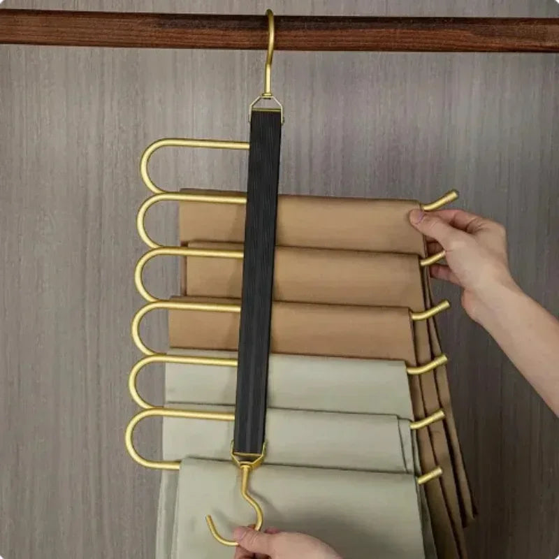 Cintre multifonction pour pantalons